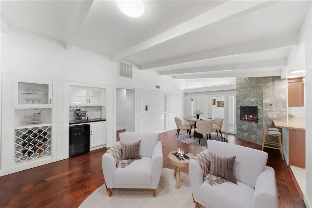1020 La Serna La Habra, CA 90631