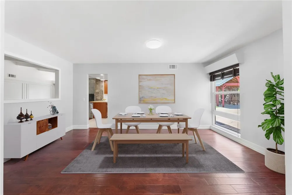 1020 La Serna La Habra, CA 90631
