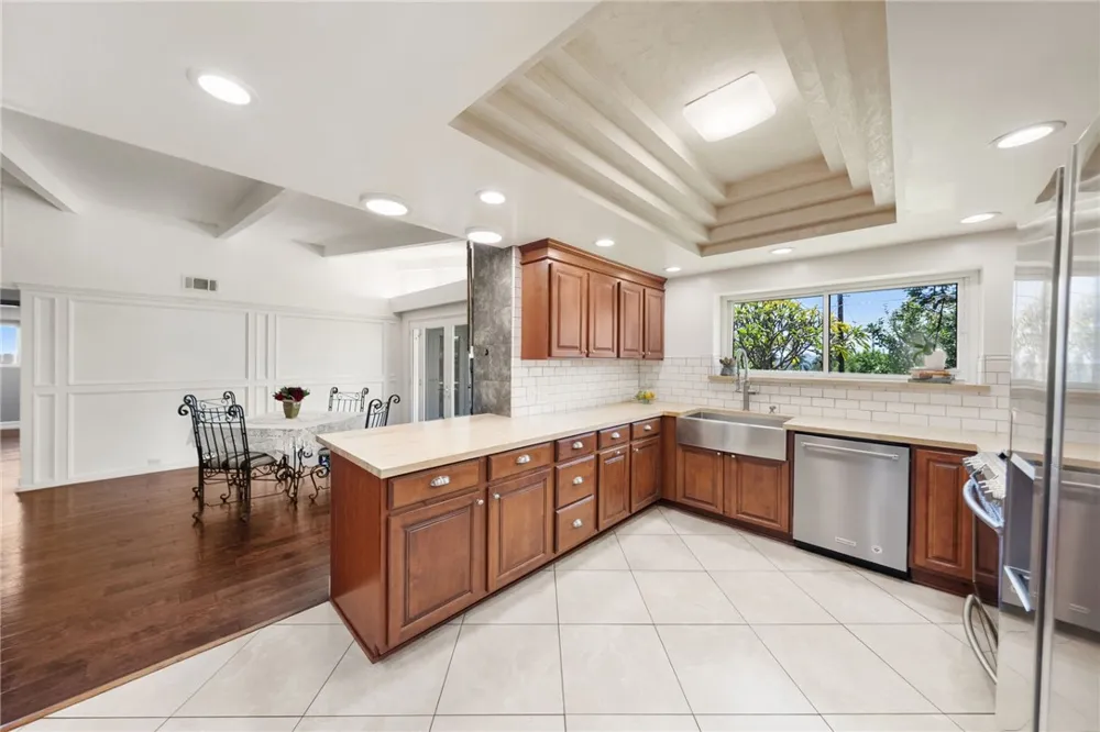 1020 La Serna La Habra, CA 90631