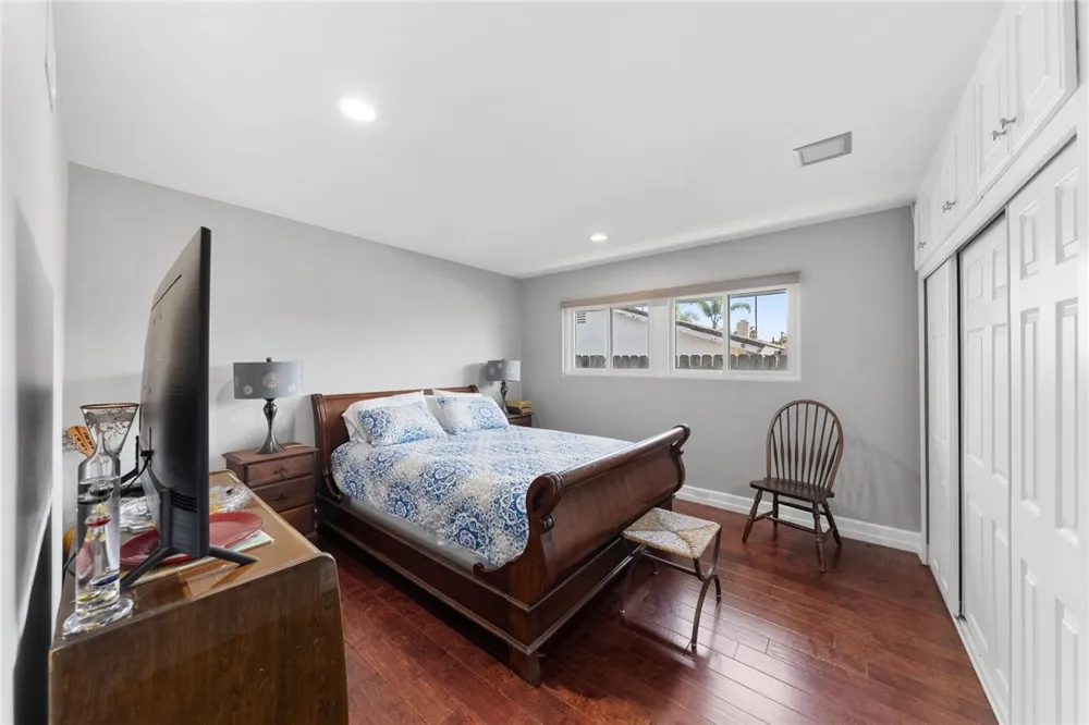 1020 La Serna La Habra, CA 90631