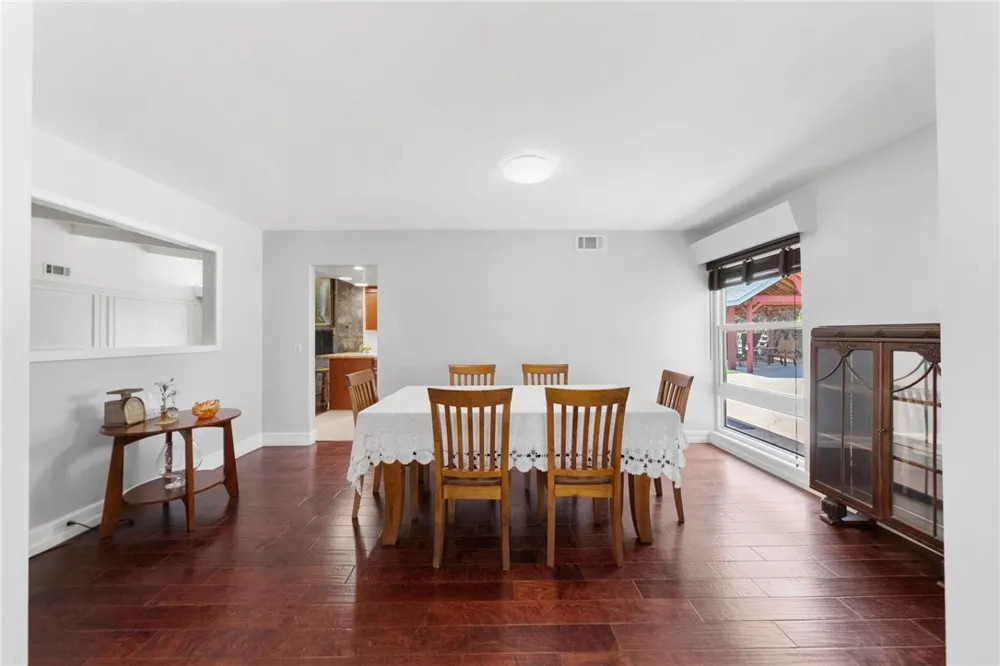 1020 La Serna La Habra, CA 90631
