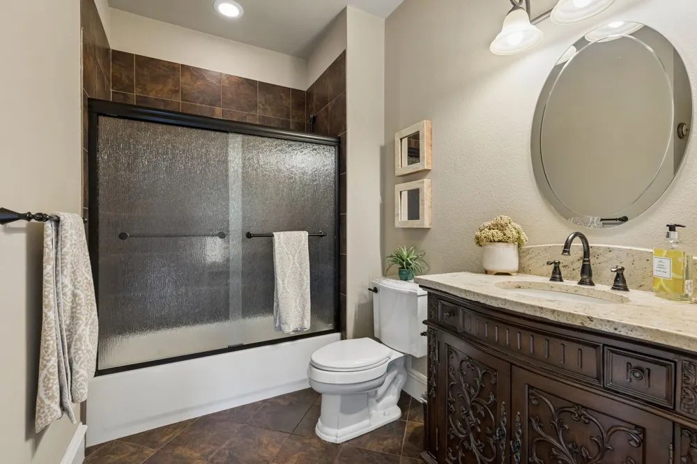 206 Rodeo Drive Azle, TX 76020