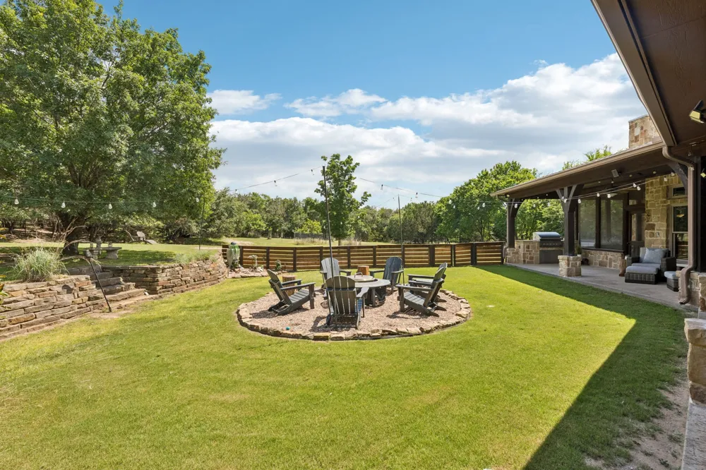 206 Rodeo Drive Azle, TX 76020