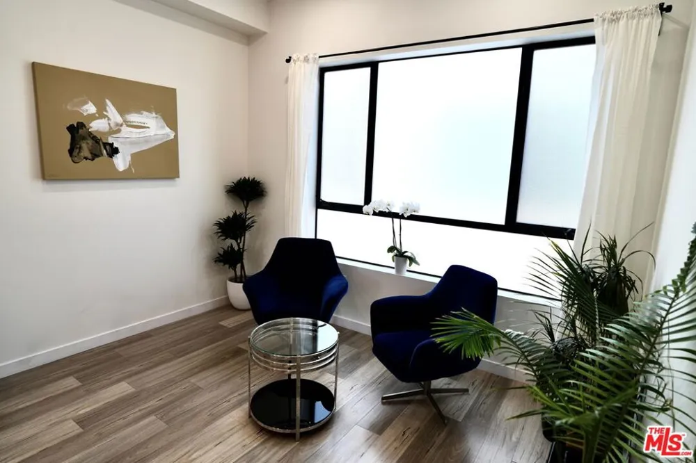 5961 Fountain Avenue Los Angeles, CA 90028