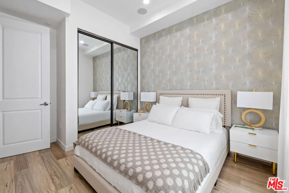 5961 Fountain Avenue Los Angeles, CA 90028