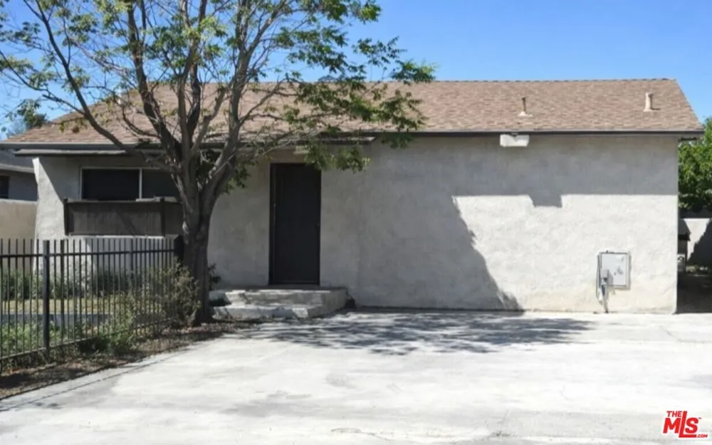 13065 Jouett Street Pacoima, CA 91331