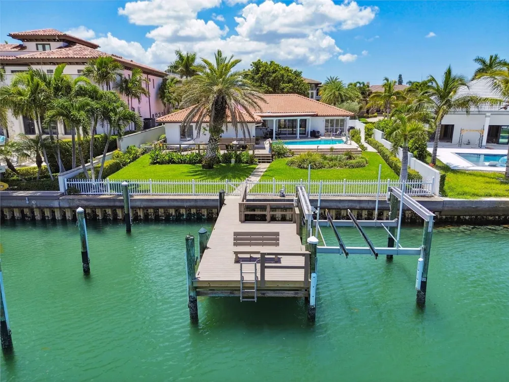 205 HARRISON AVENUE Belleair Beach, FL 33786