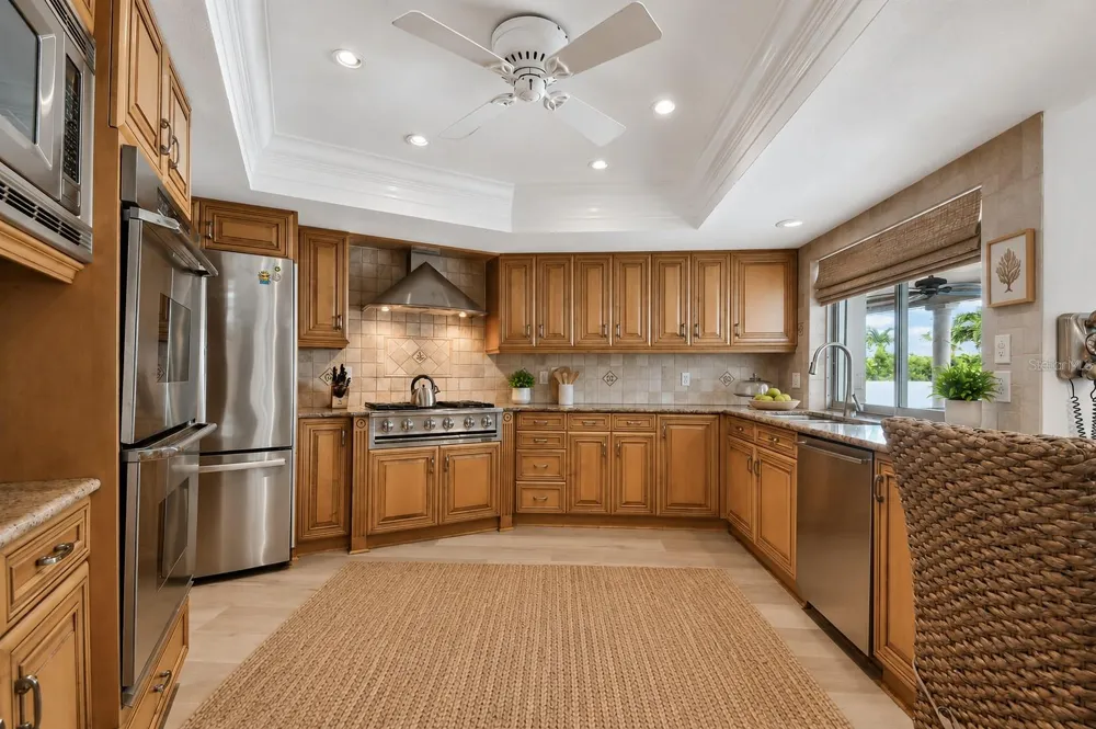 205 HARRISON AVENUE Belleair Beach, FL 33786
