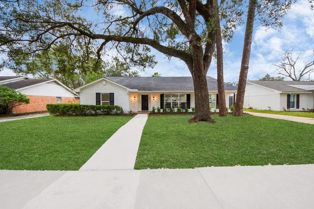 7819 Pagewood Lane Houston, TX 77063