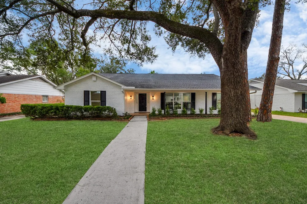 7819 Pagewood Lane Houston, TX 77063