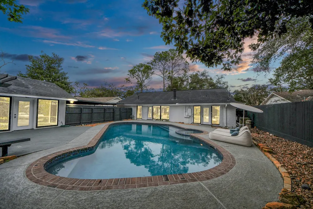 7819 Pagewood Lane Houston, TX 77063