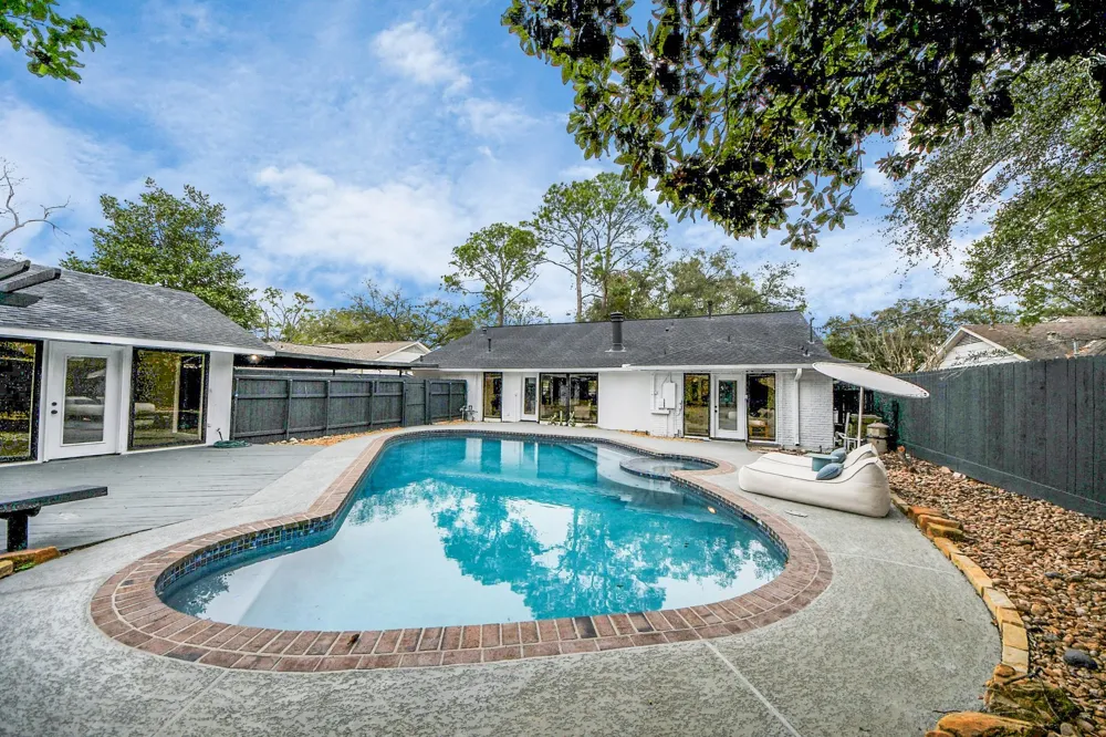7819 Pagewood Lane Houston, TX 77063