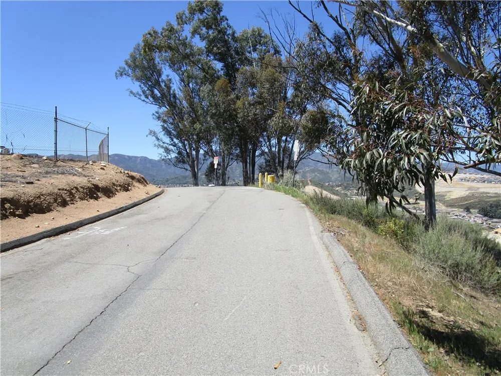 Gunder Avenue Lake Elsinore, CA 92530