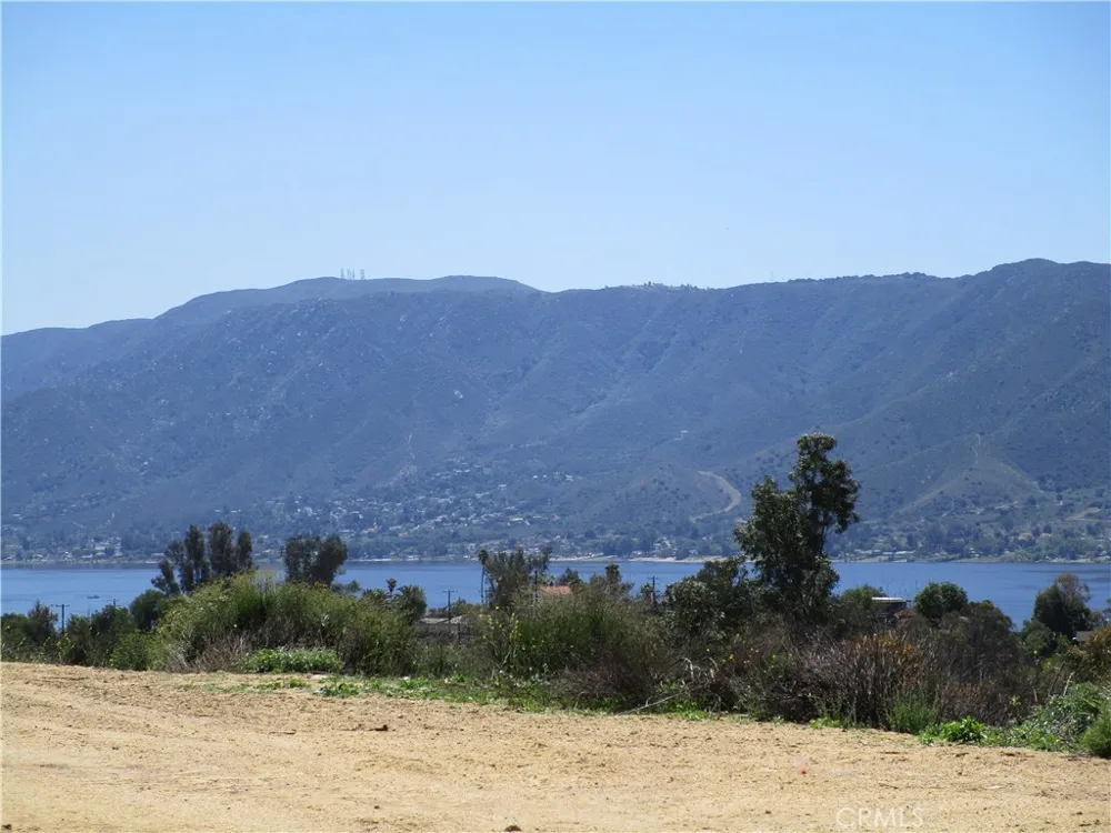Gunder Avenue Lake Elsinore, CA 92530
