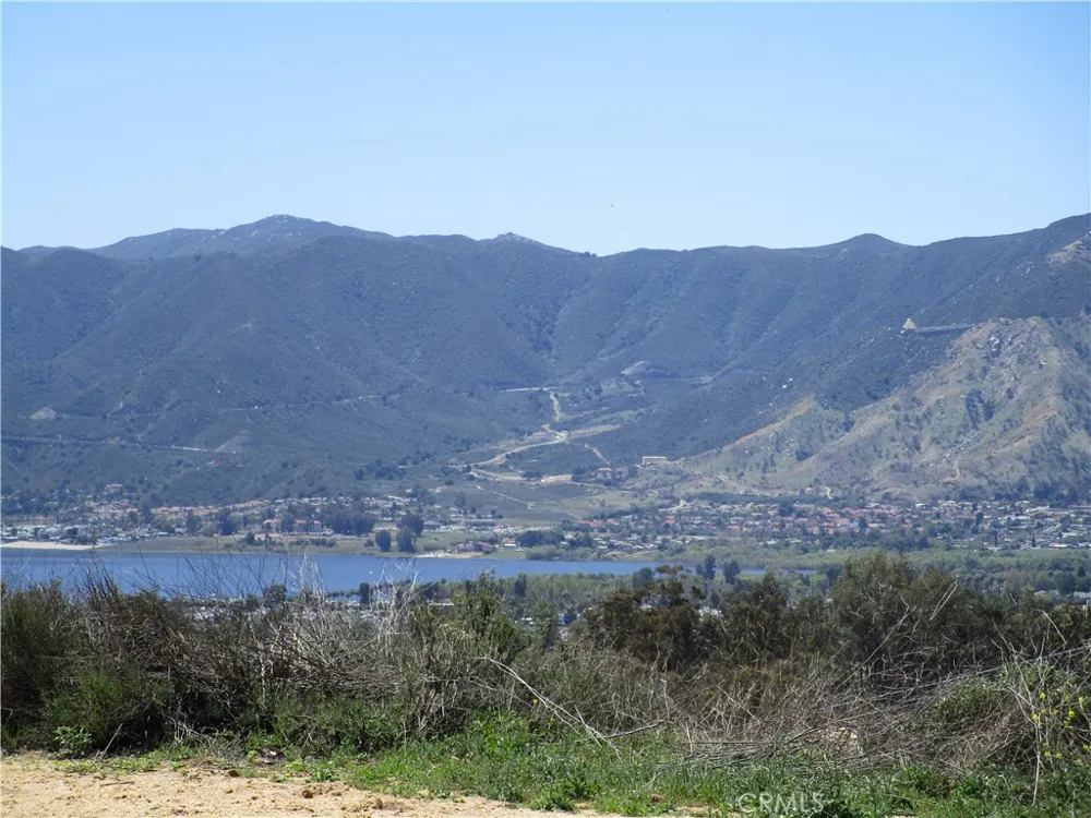 Gunder Avenue Lake Elsinore, CA 92530