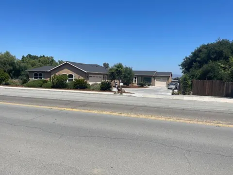 1360 Santa Ana Road
