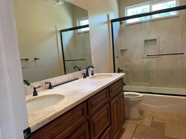 1360 Santa Ana Road Hollister, CA 95023
