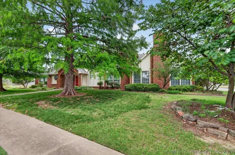 3116 Camelot Drive