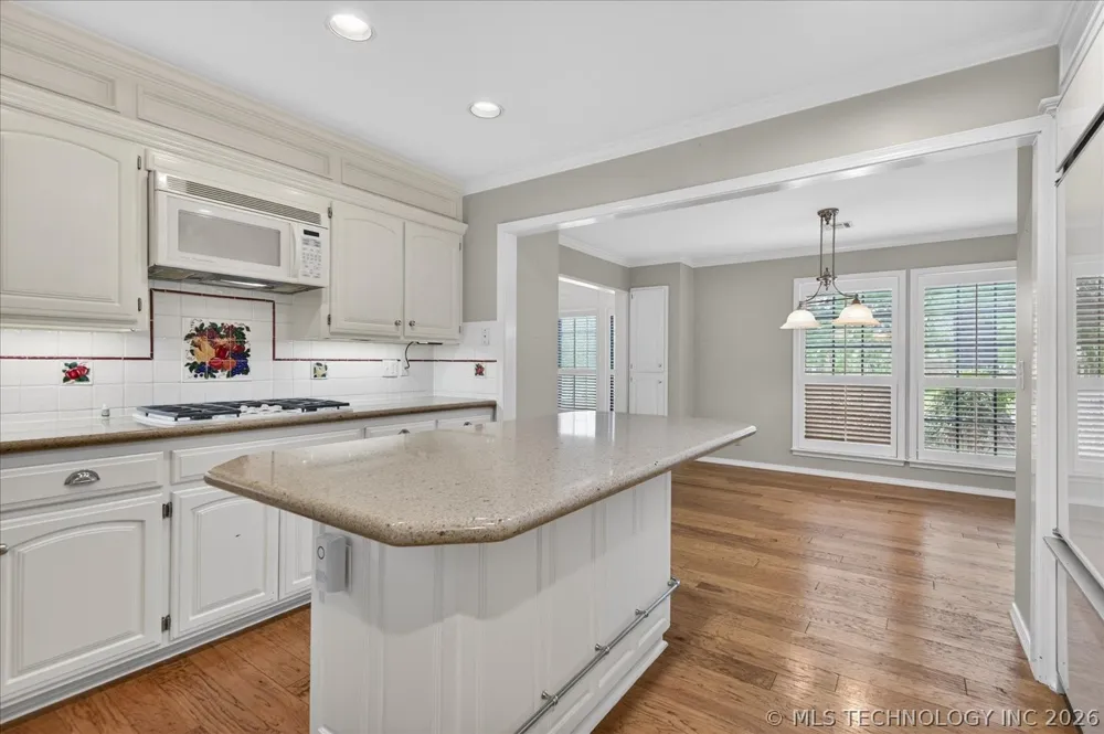 3116 Camelot Drive Bartlesville, OK 74006