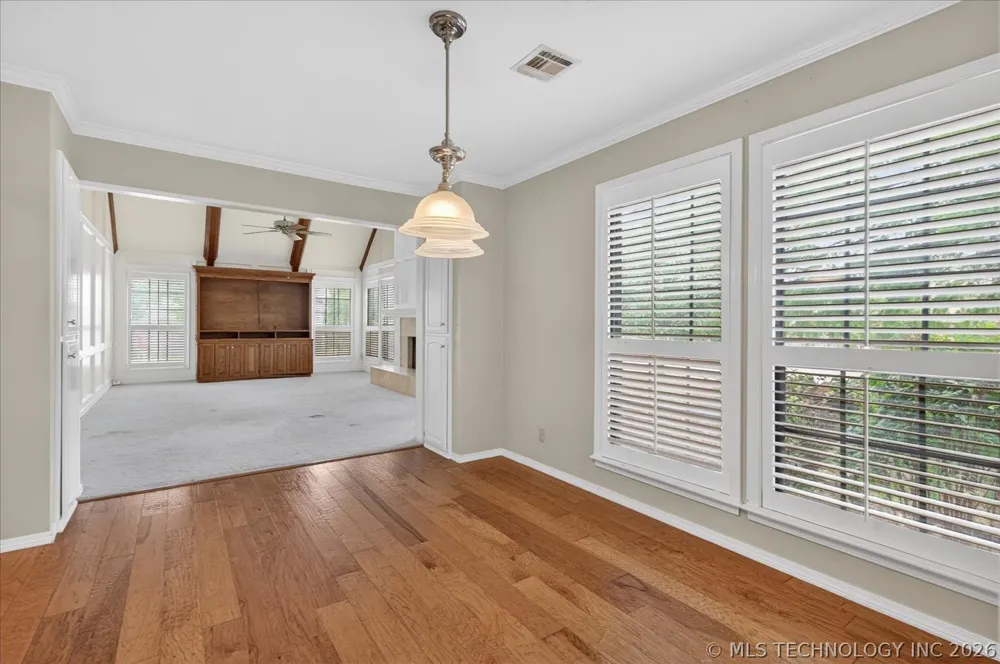 3116 Camelot Drive Bartlesville, OK 74006