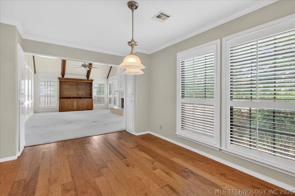 3116 Camelot Drive Bartlesville, OK 74006