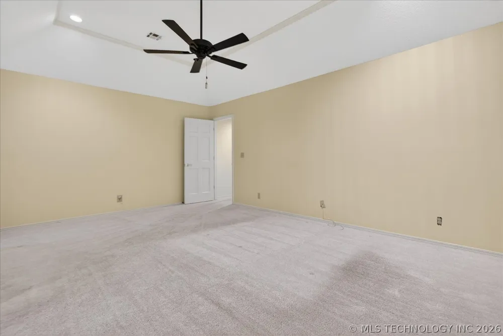 3116 Camelot Drive Bartlesville, OK 74006
