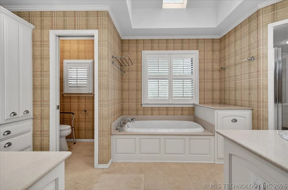 3116 Camelot Drive Bartlesville, OK 74006