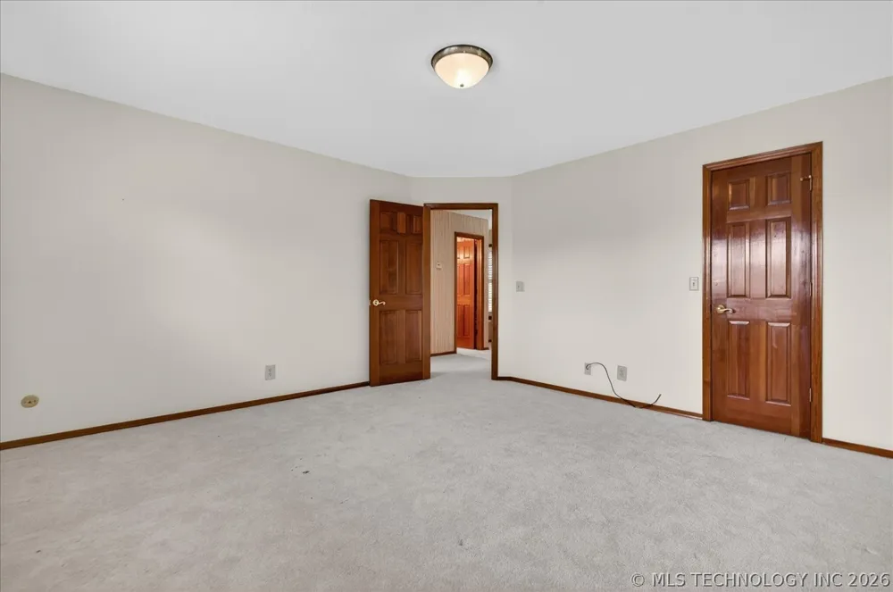3116 Camelot Drive Bartlesville, OK 74006
