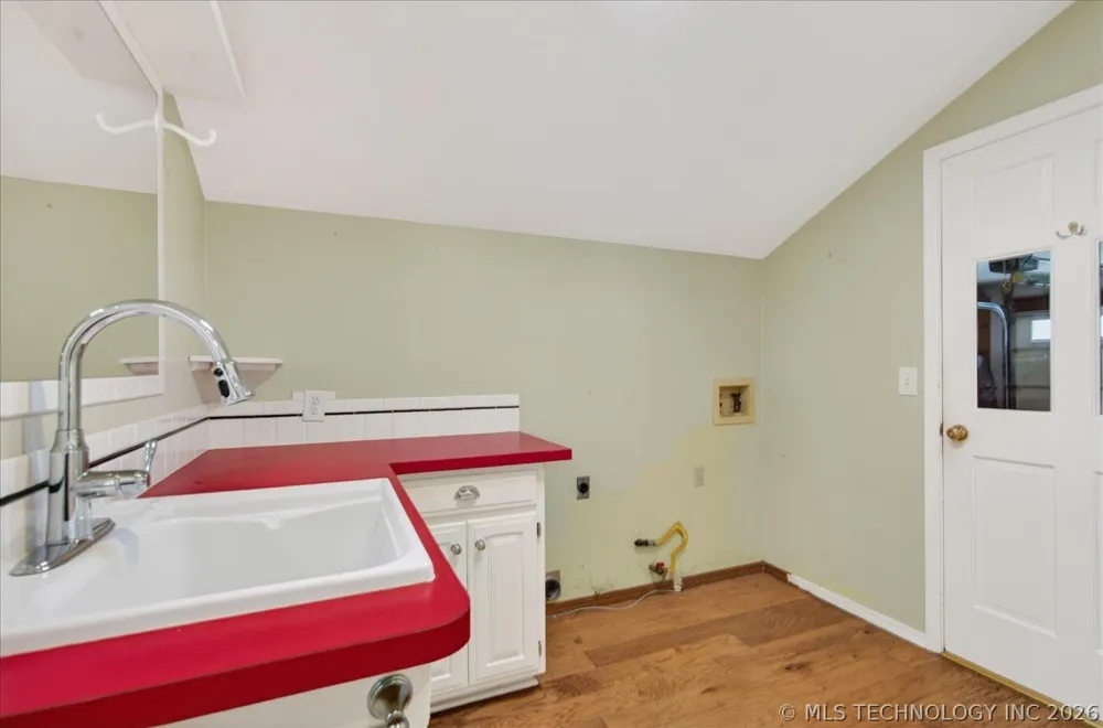 3116 Camelot Drive Bartlesville, OK 74006