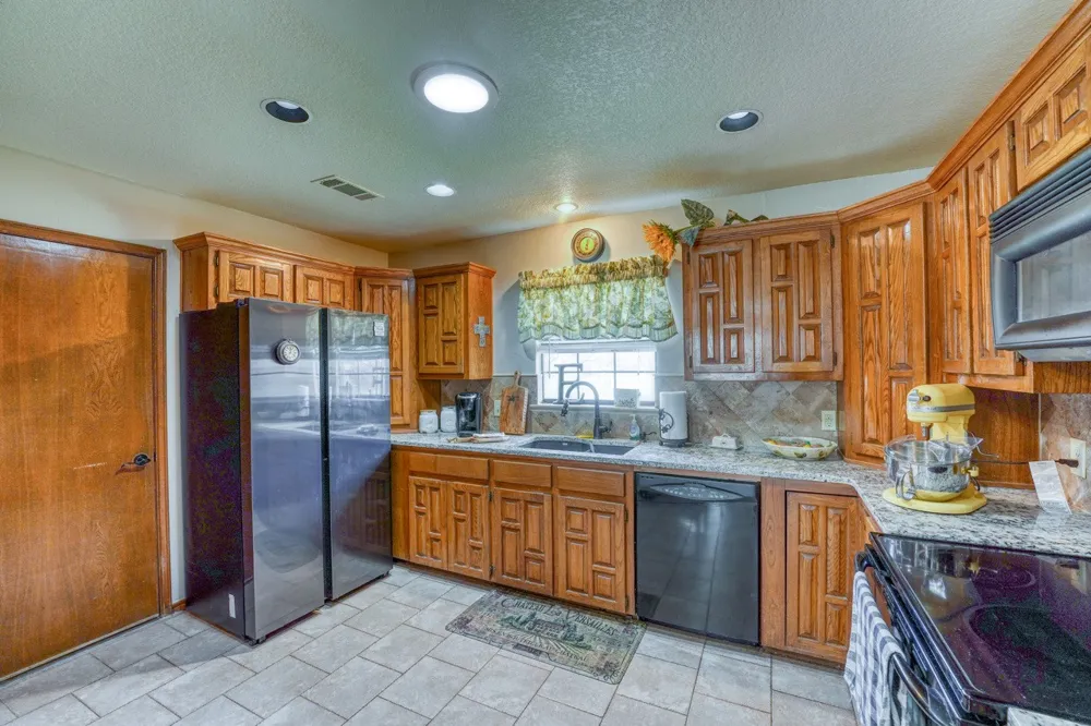 603 Sun Ray Horseshoe Bay, TX 78657