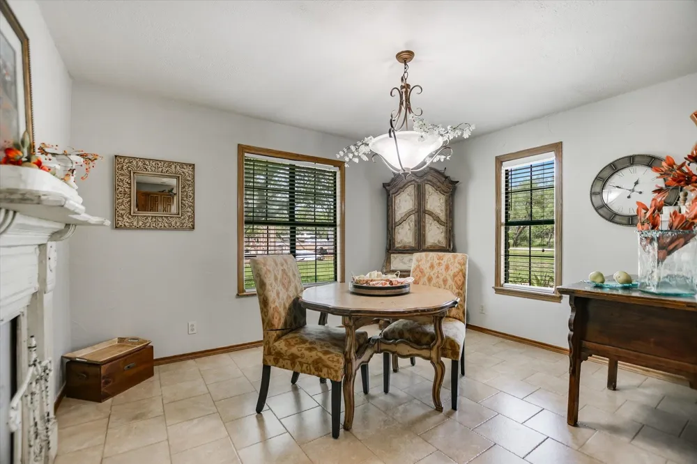 603 Sun Ray Horseshoe Bay, TX 78657