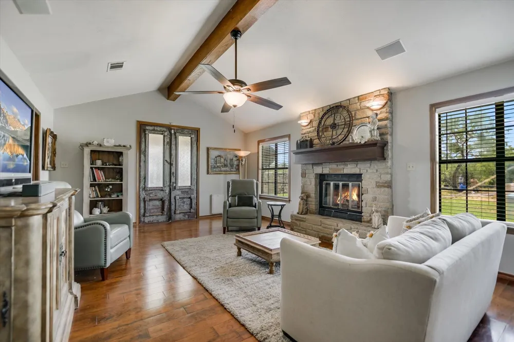 603 Sun Ray Horseshoe Bay, TX 78657