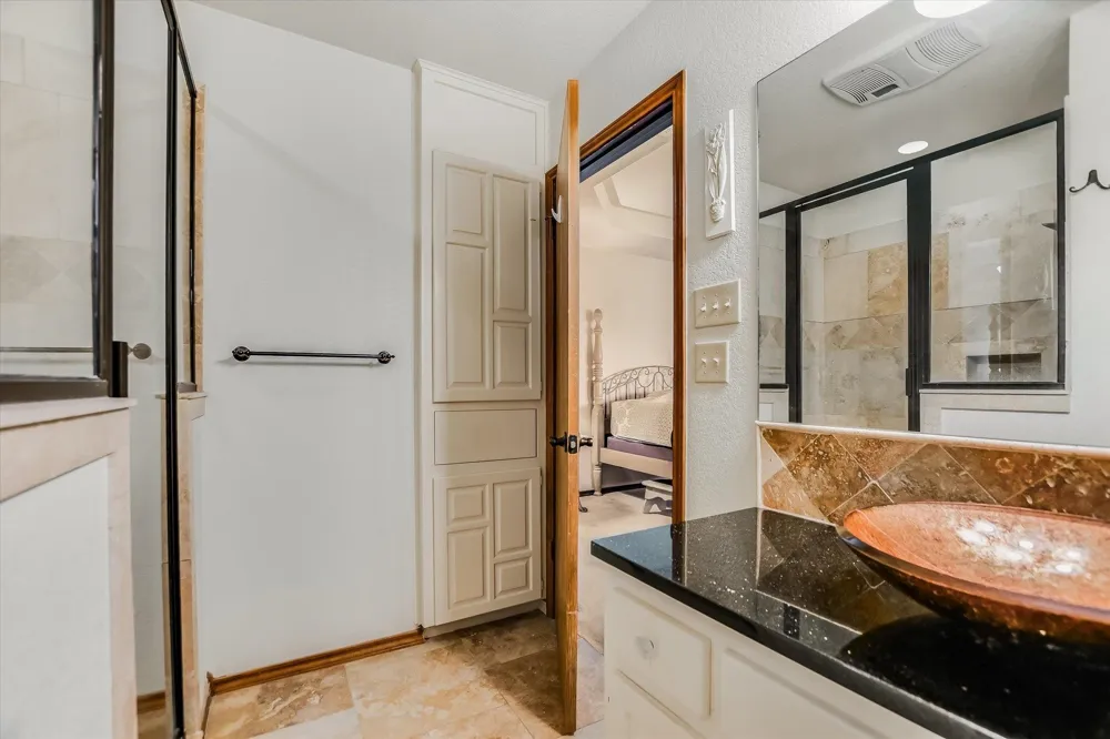 603 Sun Ray Horseshoe Bay, TX 78657
