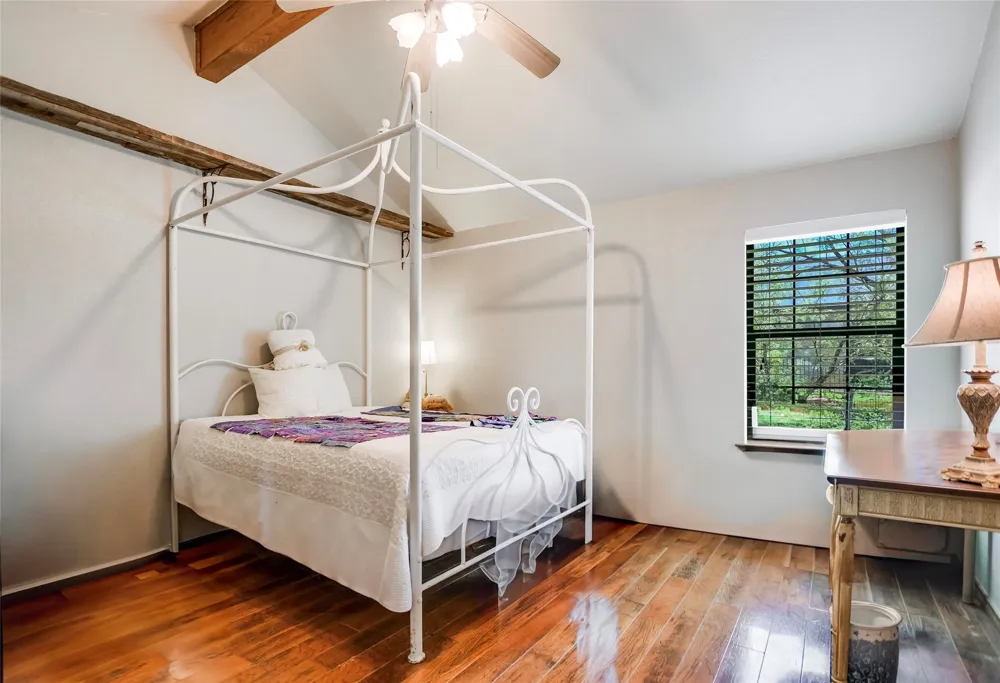 603 Sun Ray Horseshoe Bay, TX 78657