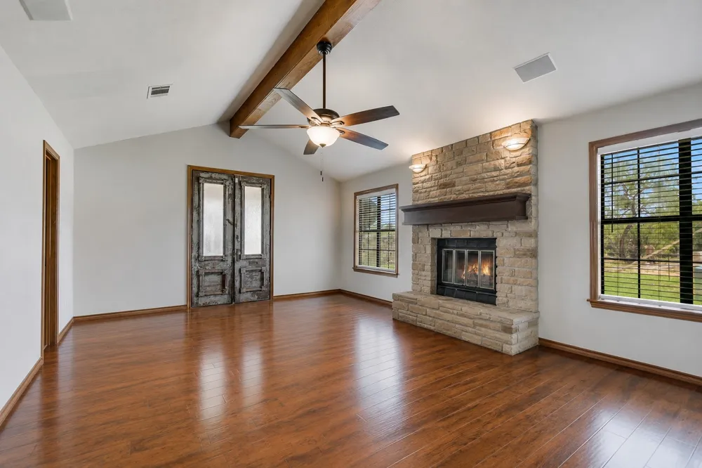603 Sun Ray Horseshoe Bay, TX 78657