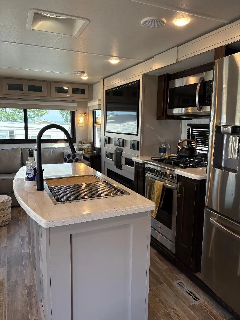 3675 E Michigan Avenue Au Gres Township, MI 48703