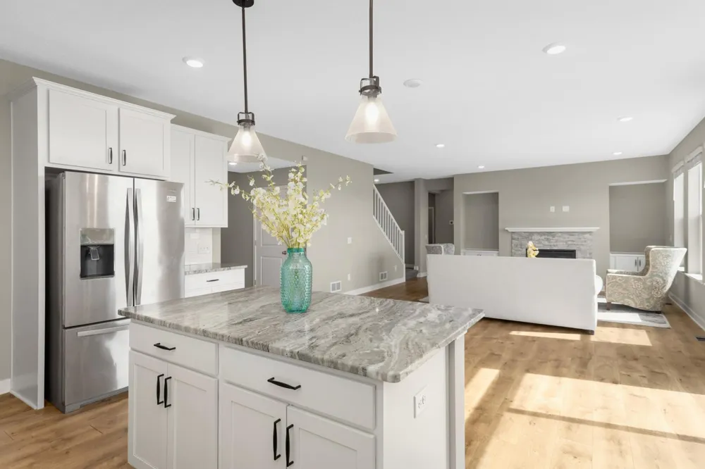 6180 Martin Avenue NE Albertville, MN 55301