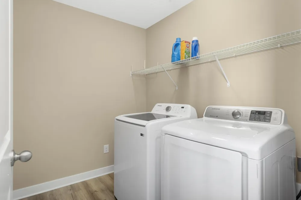 6180 Martin Avenue NE Albertville, MN 55301