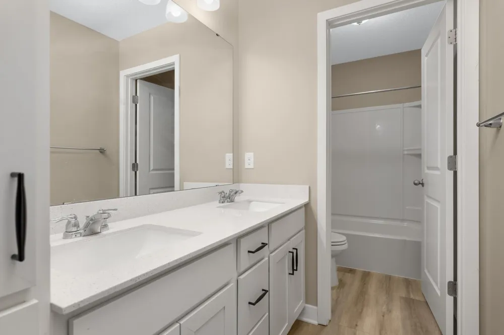 6180 Martin Avenue NE Albertville, MN 55301