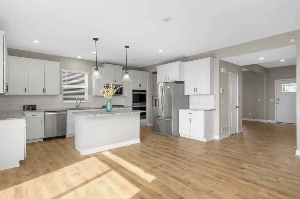 6180 Martin Avenue NE Albertville, MN 55301