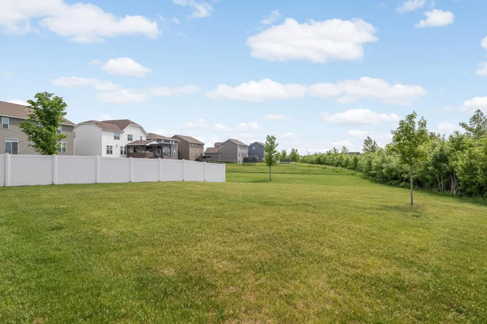 6180 Martin Avenue NE Albertville, MN 55301