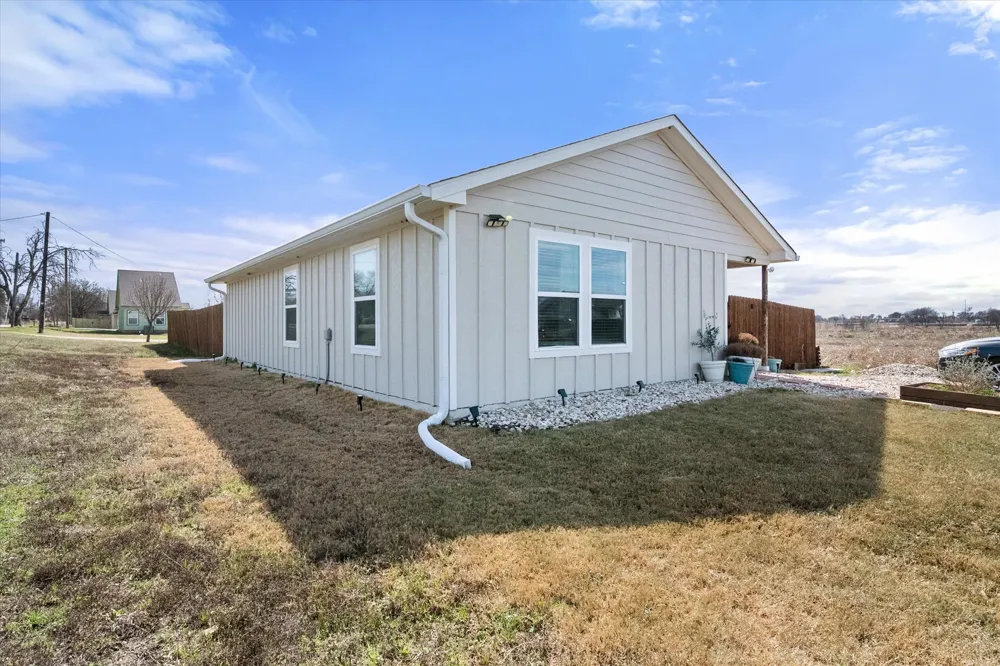 101 Allie Court Itasca, TX 76055