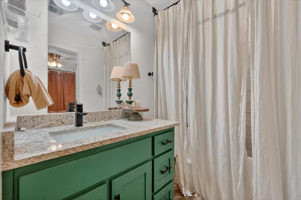 101 Allie Court Itasca, TX 76055