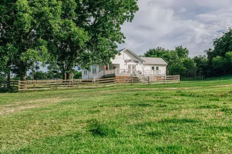 19576 Pickens Road