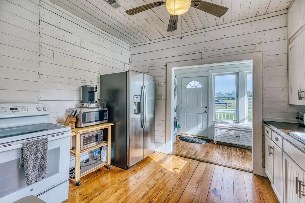 19576 Pickens Road Washington, TX 77880