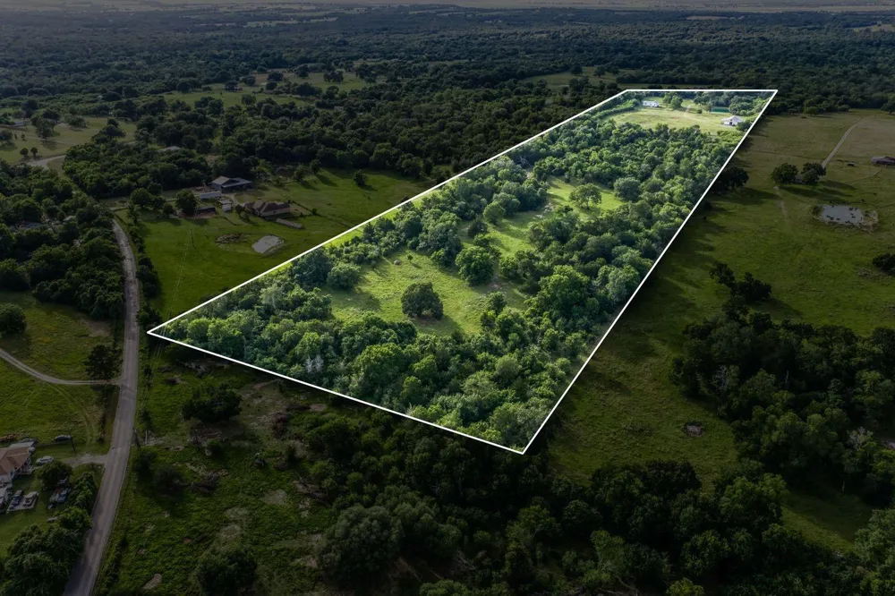 19576 Pickens Road Washington, TX 77880