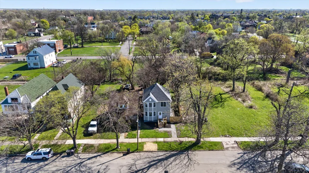 4486 Seyburn Street Detroit, MI 48214