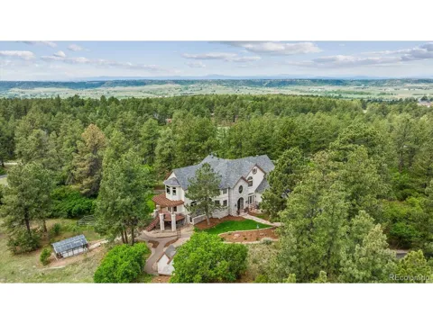 2376 Trails End