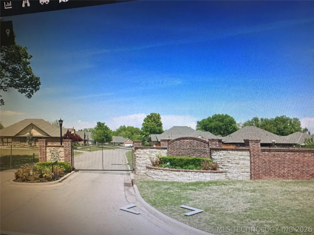 2419 Burlingame Ridge