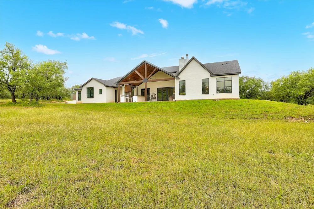 7670 Shiny Top Ranch Lane Salado, TX 76571